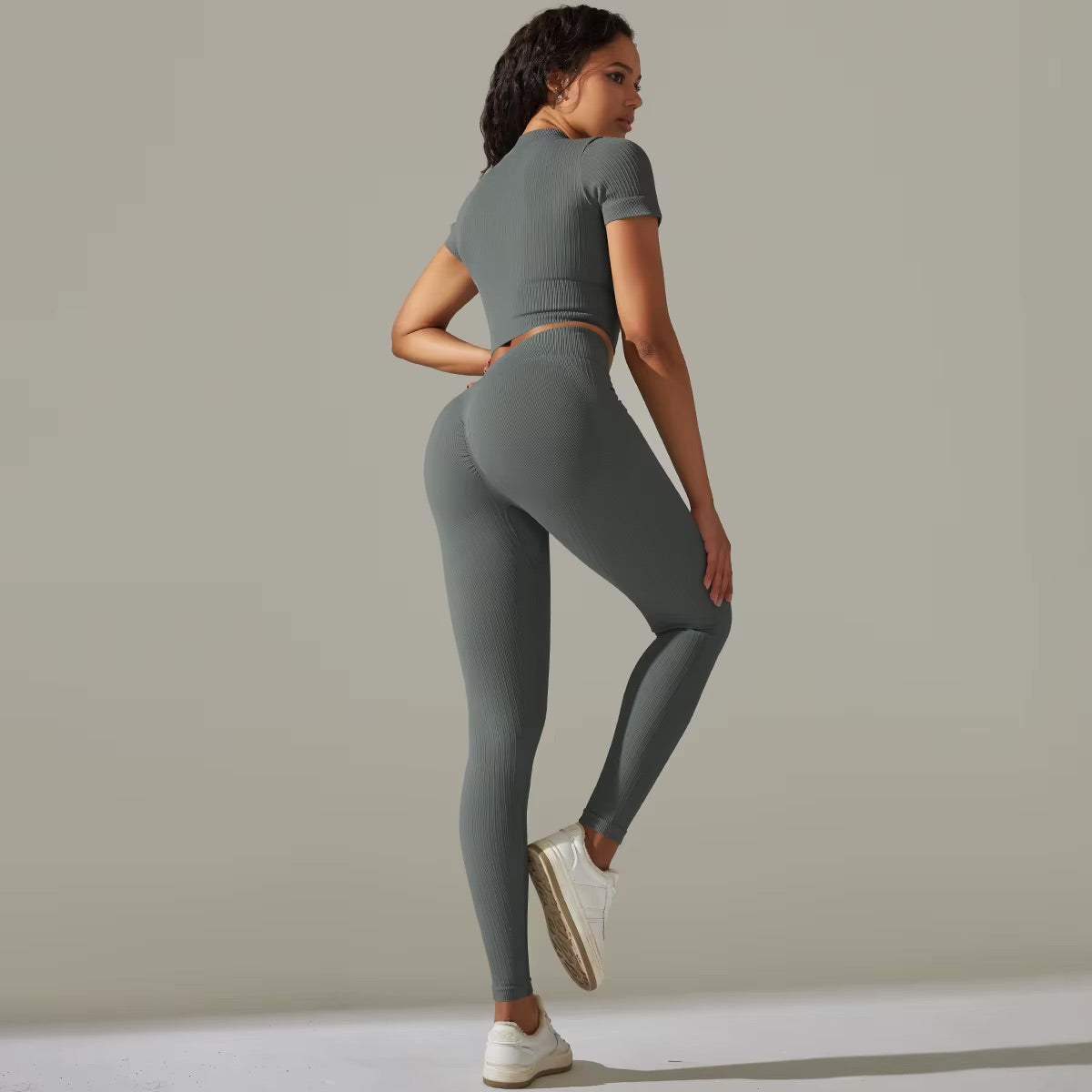 Set aus Oberteil mit Reißverschluss und Leggings | Grau