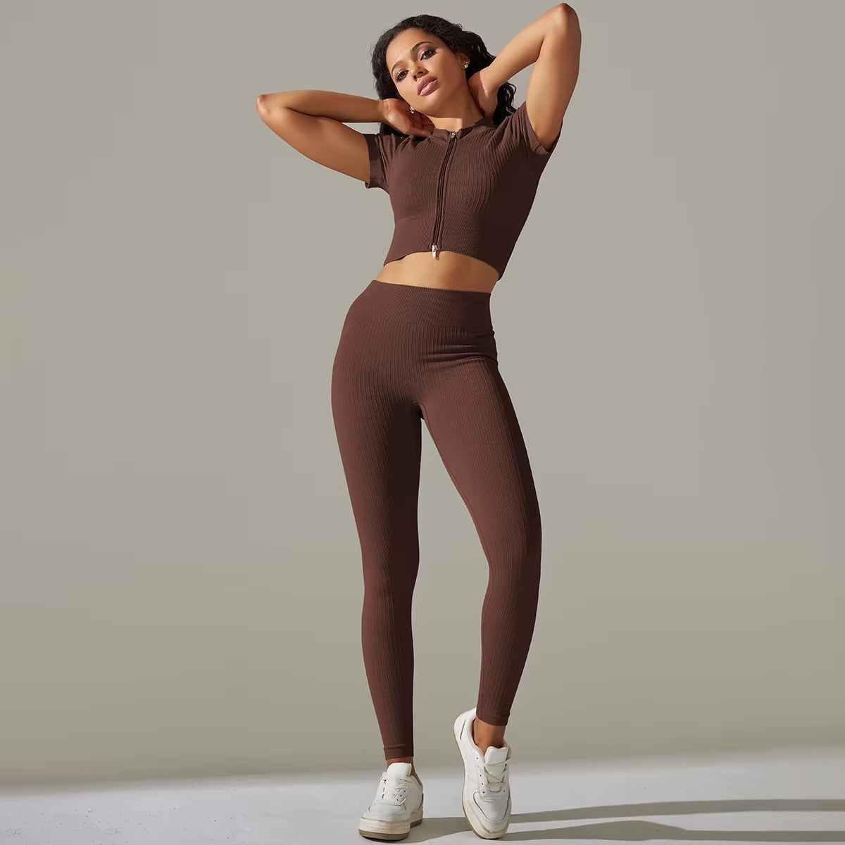 Set aus Oberteil und Leggings mit Reißverschluss | Braun