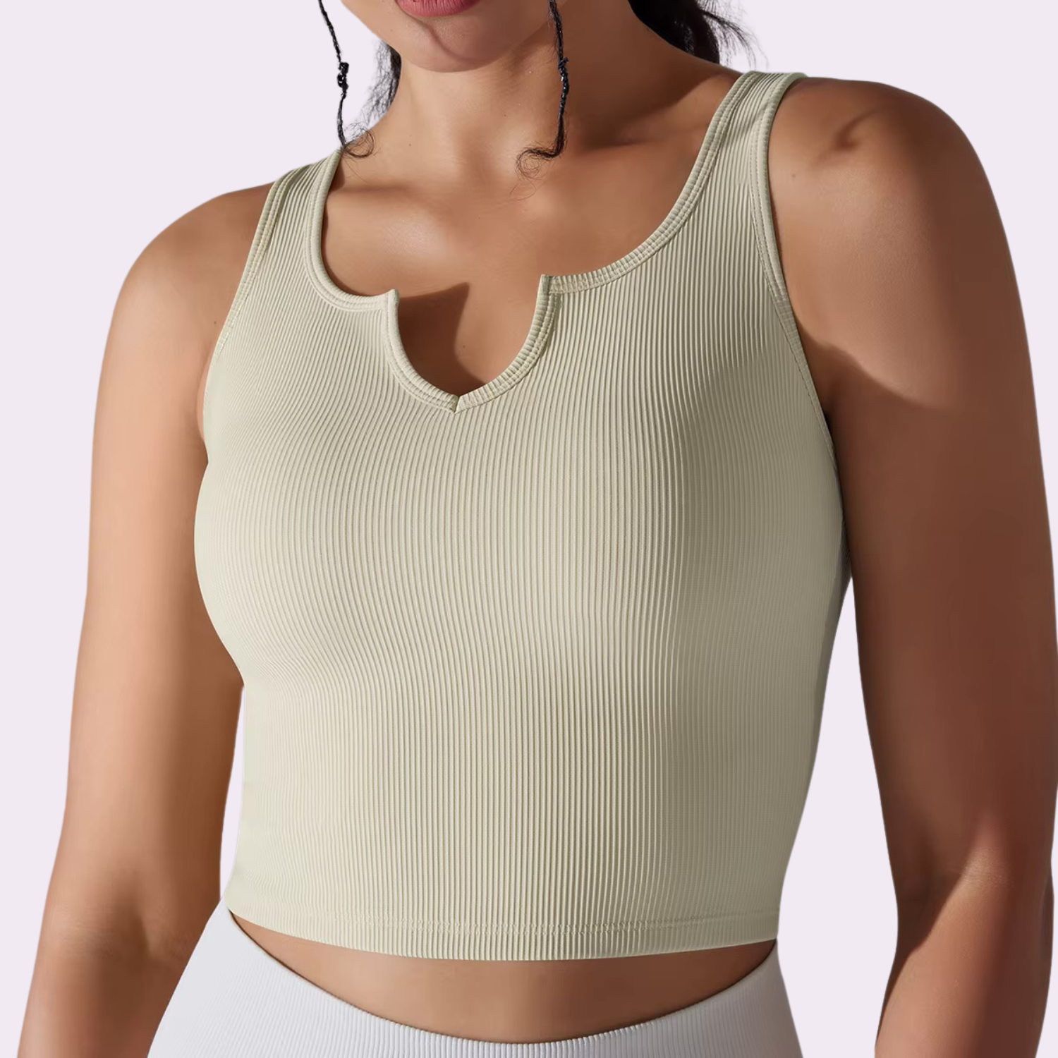 Tief ausgeschnittenes Top mit integriertem BH | Beige